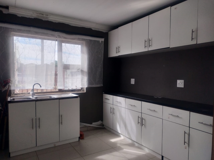 4 Bedroom Property for Sale in Botshabelo Free State